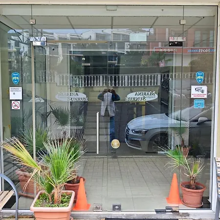 Marina Sunrise Complex By The Sea סבטי ולאס