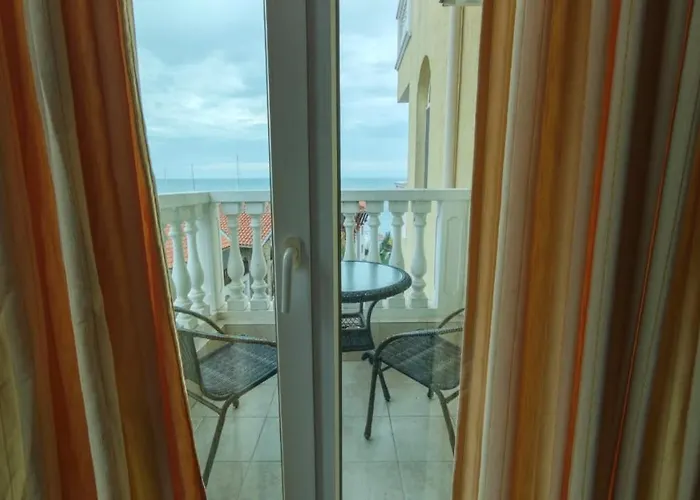 Resort Marina Sunrise Complex By The Sea *